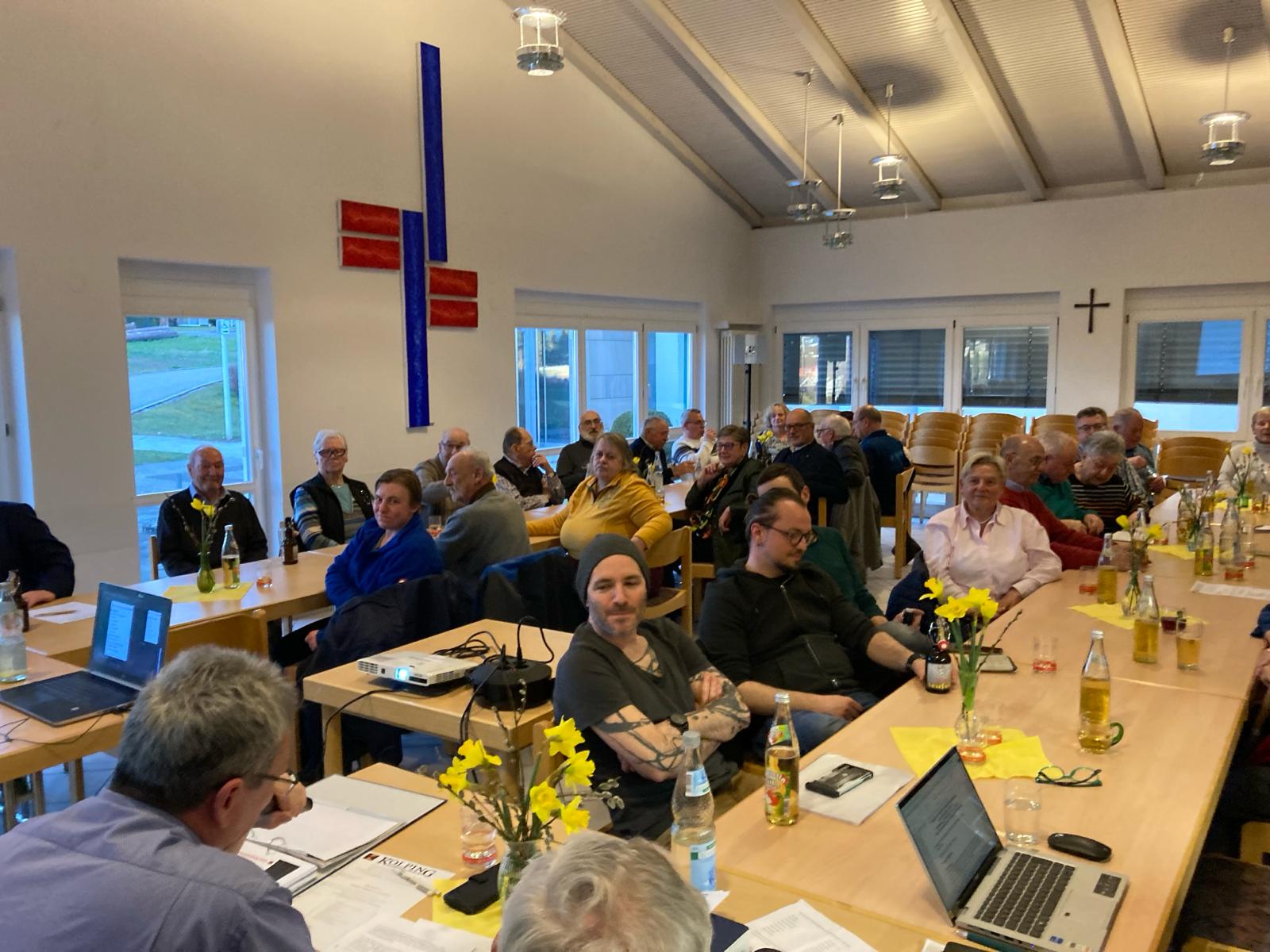 Versammlungsmitglieder